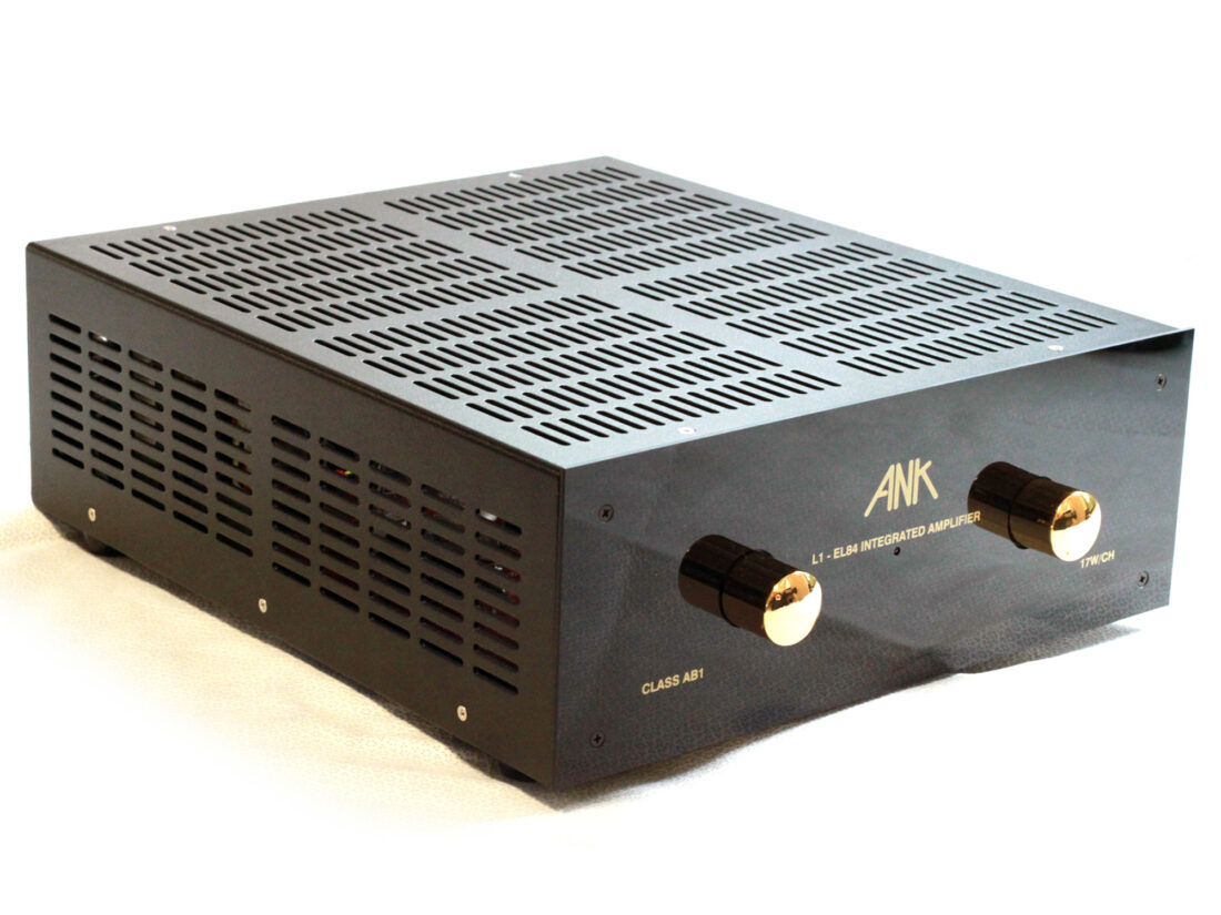 L1 EL84 V2 Integrated Amplifier